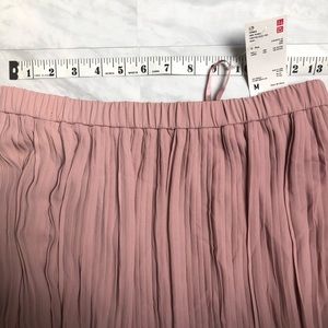 Uniqlo Skirts - Uniqlo High Waist Chiffon Pleated Skirt Medium Uniqlo Skirts - Uniqlo High Waist Chiffon Pleated Skirt Medium